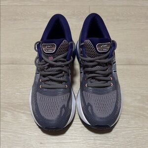ASICS Gray and Purple Sneakers for Running